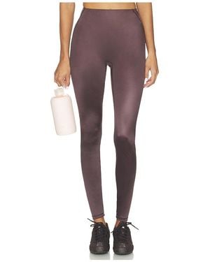 NikeSKIMS Shine Bonded Waist 29 Inch Leggings - Red