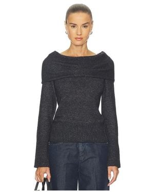Closed Wide Collar Long Sleeve - Black