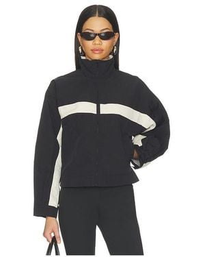 Lioness Essential Windbreaker - Black