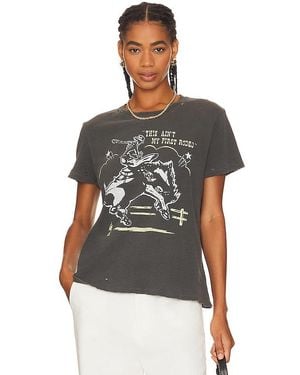 Junk Food Camiseta Ain'T My First Rodeo En Color Negro Talla En