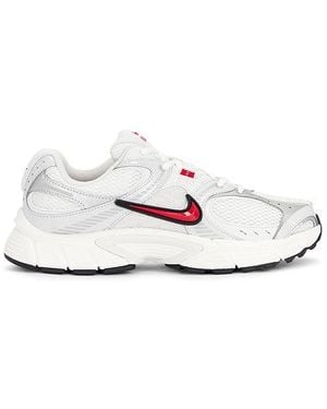 Nike V5 Rnr - White