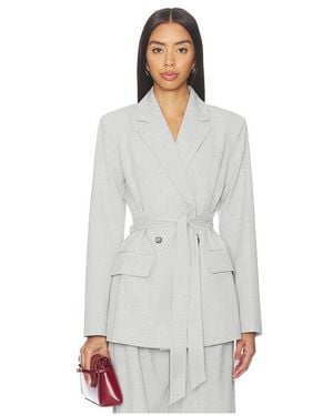 GOOD AMERICAN Essential Suiting Belted Blazer - White