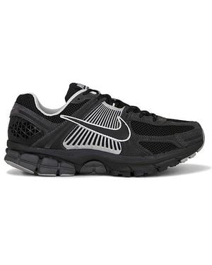 Nike Zoom Vomero 5 - Black