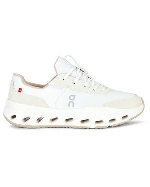 On Shoes Sneakers The Roger Wildcard - Weiß