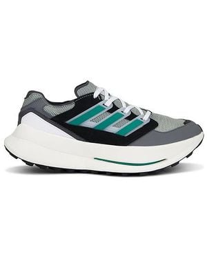 adidas Originals Equipment Agravic - White