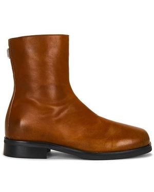 Collegium Boot Pillar - Braun