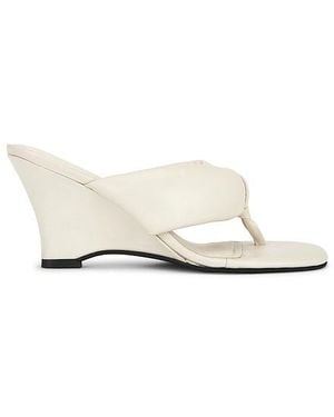 Seychelles Wishing Well Sandal - White