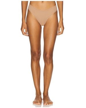 Skims Fits Everybody Thong - White