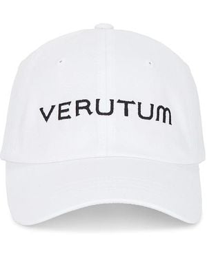 VERUTUM Lettering Cap - White