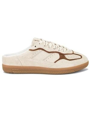 Alohas Tb.490 Mule Trainer - White