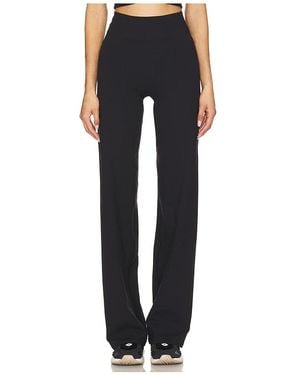 437 The Essentials Pant - Blue