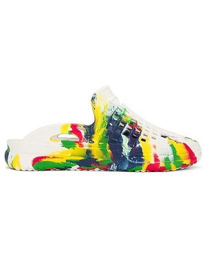 Lusso Cloud Scenario Slide - White