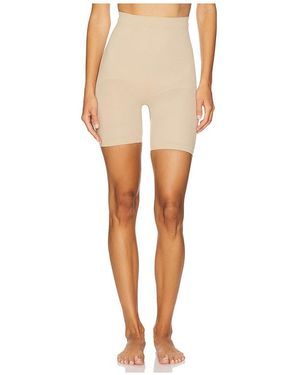 Skims Seamless Sculpt Mid Thigh Short - White