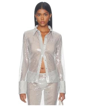superdown Makayla Button Up Top En Color Plateado Metálico Talla (También En M, S, Xl, Xs, Xxs) - Blanco
