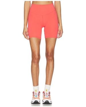 Vuori All The Form Shorts 6 - Red