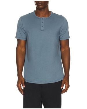 Cuts Ao Henley Tee - Blue