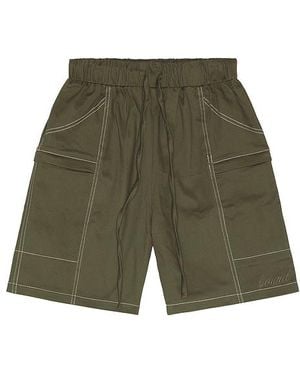BOUND Shorts - Grün