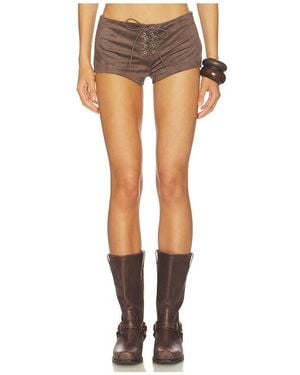 superdown Spence Faux Suede Short En Color Taupe Talla (También En Xxs, Xs, S, M, Xl) - Negro