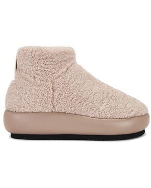Roam Boots Fuzzy Magic Moon - Pink
