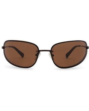 Quay Side Quest Sunglasses - Brown