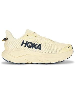 Hoka One One Challenger 8 Sneaker - White