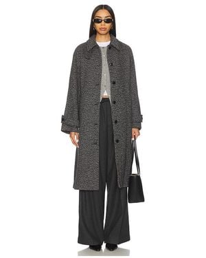 Closed Belted Coat - Black