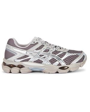Asics Gel-Cumulus 16 Sneaker - White