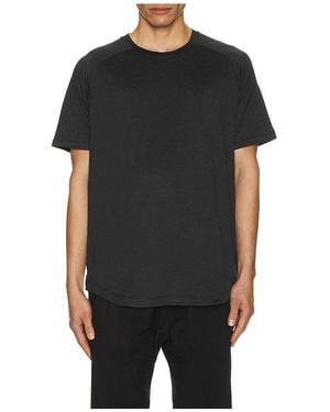 Rhone Atmosphere Tee - Black