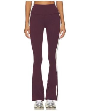 Splits59 Raquel High Waist Supplex Flare 32 Legging En Color Burgundy Talla (También En Xl) - Rojo