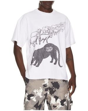 Barriers Worldwide Social Threat Tee - Grey