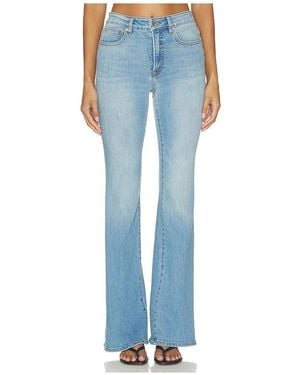GOOD AMERICAN Good Legs Flare Jeans - Blau