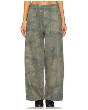 GRLFRND Lucie Slouchy Jeans En Color Verde Talla (También En 24, 25)