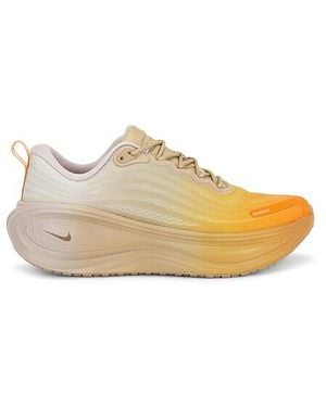 Nike Vomero Plus Sp Sneaker - Multicolor