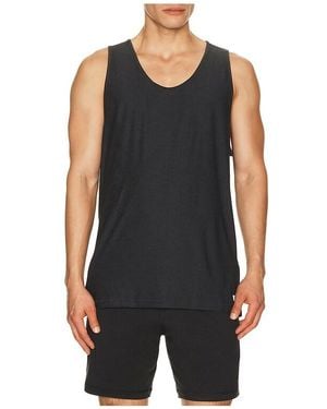 Vuori Strato Tech Tank - Black