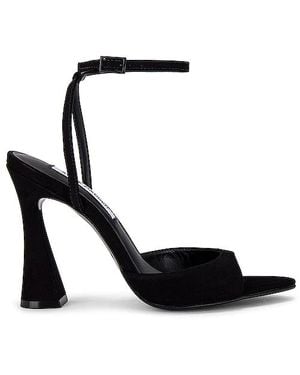 Steve Madden Beki Heel - Black