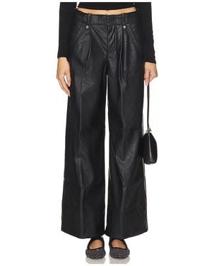 Free People Hose Aus Lederimitat Afton - Schwarz