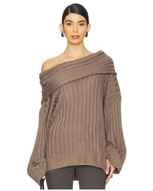 WeWoreWhat Strick Oversized Off Shoulder - Braun