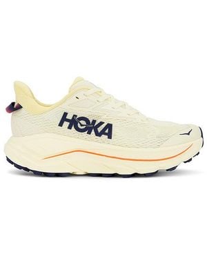Hoka One One Challenger 8 Trainer - White