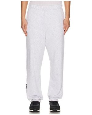 On Shoes Club Pant - White