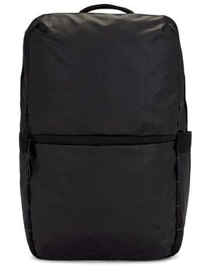 The North Face Base Camp Voyager Daypack - Black