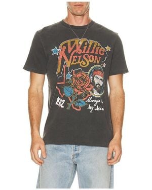 Junk Food Willie Nelson 1982 Vintage Tee - Black