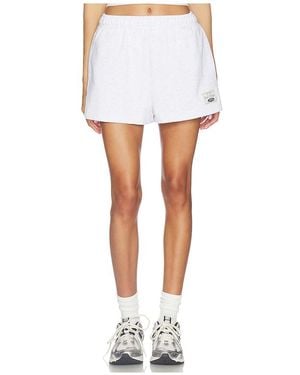 Gold Hinge Loose Sweatshorts - Weiß