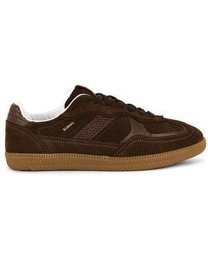 スニーカー ALOHAS Woman Sneakers Brown S100831 02 Designer fashion, Seoul-fully created | W Concept