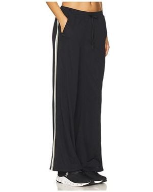 Free People Hose X Fp Movement One On One - Schwarz