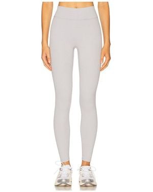 437 The Essentials Legging - White