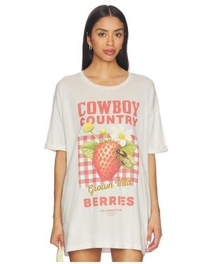 The Laundry Room Cowboy Country Berries Oversized Tee - White