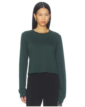 ÉTERNE Cotton Long Sleeve Boxy Tee en Green - Vert