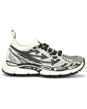 Off-White c/o Virgil Abloh Be Right Back Knit Sneaker - White
