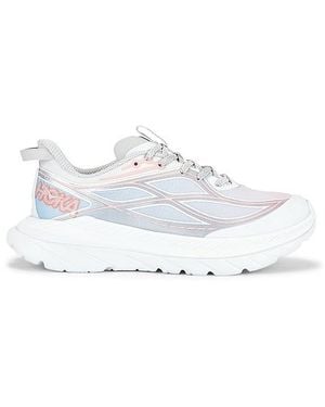 Hoka One One Mach Remastered Aura Trainer - White