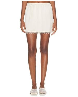 Leset Barb Lace Mini Skirt - White